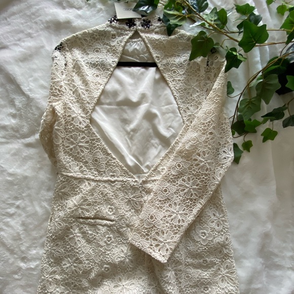 White Lace Romper with Embellished Collar - Picture 2 of 5